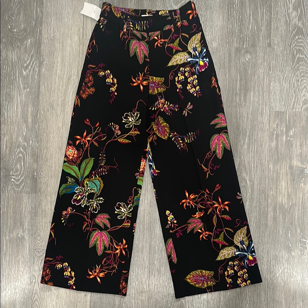 H&M Size 2 Floral Wide-Leg Capri Ankle Pants